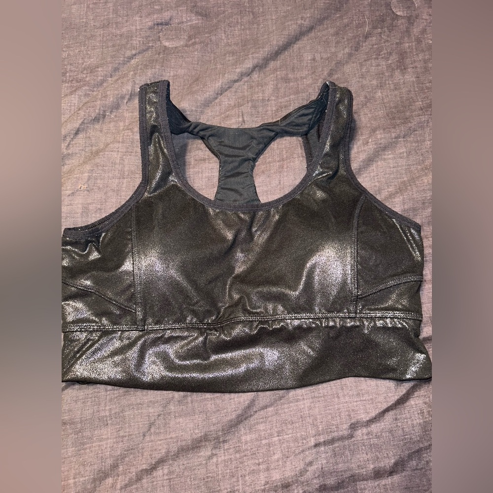 DSG sports bra, super flattering, and comfy!